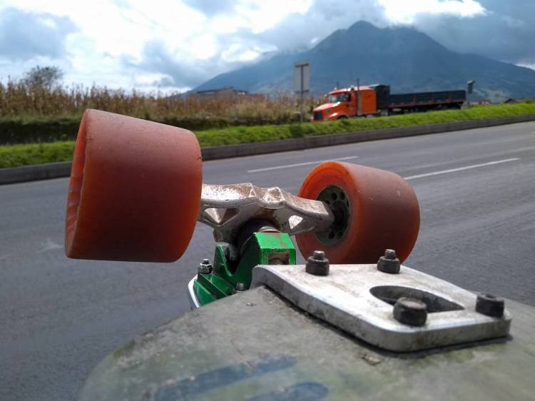 34036330_1274240606012347_6148744372876738560_n